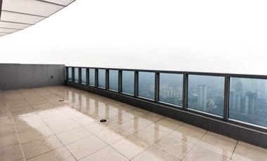 Exclusive Penthouse Unit For Sale In One Shangri-La Place