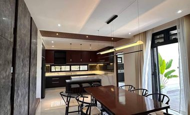 MODERN LUXURY MANSION WITH SWIMMING POOL IN CITY OF SAN FERNANDO, PAMPANGA