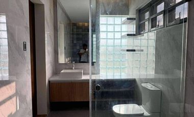 MODERN LUXURY MANSION WITH SWIMMING POOL IN CITY OF SAN FERNANDO, PAMPANGA