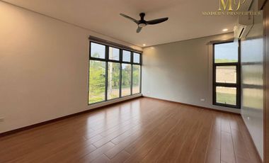 4BR LUXURY HOUSE WITH POOL LOCATED IN A VERY EXCLUSIVE SUBD IN ANGELES, PAMPANGA
