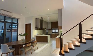4BR LUXURY HOUSE WITH POOL LOCATED IN A VERY EXCLUSIVE SUBD IN ANGELES, PAMPANGA