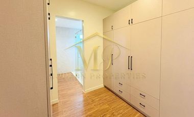 BRAND NEW MODERN HOUSE W/ POOL IN AN EXCLUSIVE SUBDIVISION NEAR CLARK, PAMPANGA