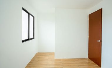 Affordable House for sale 2 bedroom, 2 toilet and bath with car park.