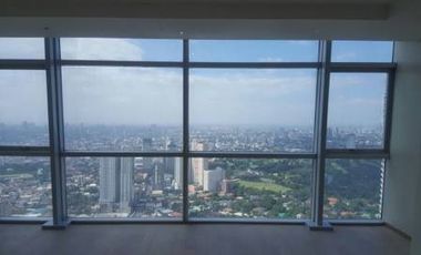 4 bedroom penthouse unit for sale at st. Francis shangri-la place