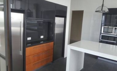 4 bedroom penthouse unit for sale at st. Francis shangri-la place