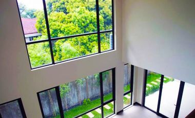 4 Bedroom Luxury House and Lot for Sale in Dasmarinas Village, Makati City