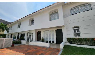 Casa de oportunidad en conjunto cerrado Rodadero Reservado-005