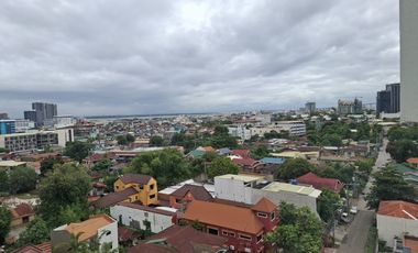 1-Bedroom Condo with Balcony in Spianada Condo Residences, Cebu City