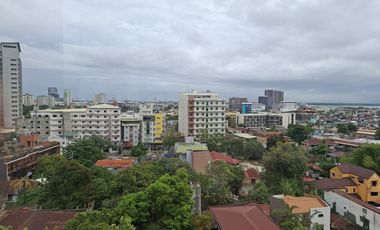 1-Bedroom Condo with Balcony in Spianada Condo Residences, Cebu City