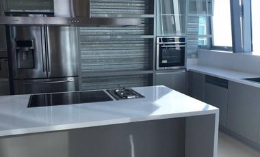 Penthouse unit for sale in st. Francis shangri-la place