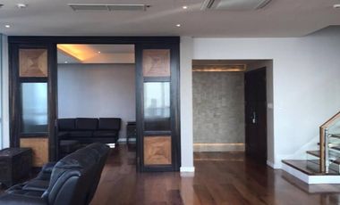 Penthouse unit for sale in st. Francis shangri-la place