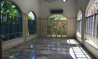 Spacious 4 Bedroom House for Sale in Urdaneta Village, Makati City
