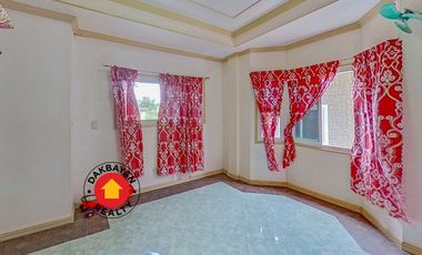 Two Story House with Accessory Dwelling Unit For Sale in South Pacific Golf