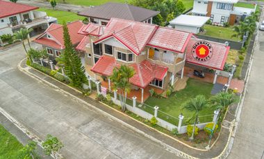 Two Story House with Accessory Dwelling Unit For Sale in South Pacific Golf