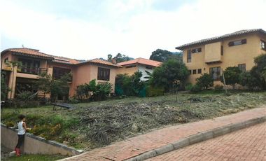 Venta lote cerca al Polideportivo, La Estrella