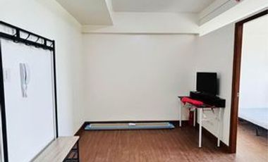 2 BR Condo Unit For Rent in Palm Beach West Pasay City