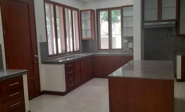 JSL 1 HEC. WITH BUNGALOW FOR SALE IN AYALA ALABANG VILLAGE 2B
