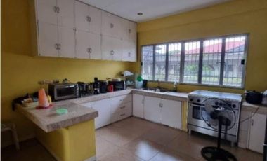 JSL 844 SQM 5 BEDROOMS AYALA ALABANG VILLAGE 150M NET