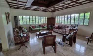 JSL 844 SQM 5 BEDROOMS AYALA ALABANG VILLAGE 150M NET