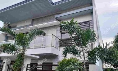High Ceiling House and Lot FOR SALE at San Fernando City, La Union