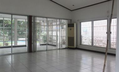 3 Bedroom Nice House and Lot for Sale in San Lorenzo Village, Makati City