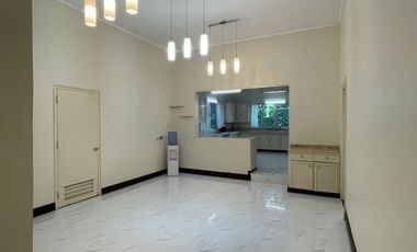1,800 sqm House for Rent in South Forbes Park, Makati City