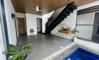 FOR LEASE / RENT  TROPICAL POOL VILLA TYPE HOUSE IN ANGELES CITY NEAR CLARK