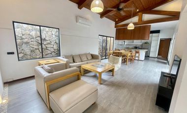 FOR LEASE / RENT  TROPICAL POOL VILLA TYPE HOUSE IN ANGELES CITY NEAR CLARK