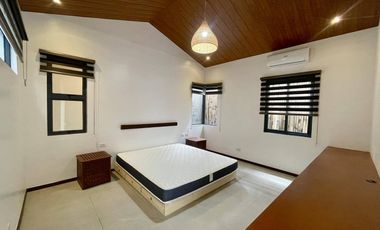 FOR LEASE / RENT  TROPICAL POOL VILLA TYPE HOUSE IN ANGELES CITY NEAR CLARK