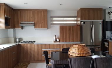 80k Woodridge Park Beautiful 2- storey House for Rent in Woodridge park