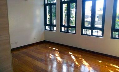 Luxurious 6 Bedroom House for Sale in San Lorenzo Village, Makati City