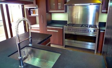 Luxurious 6 Bedroom House for Sale in San Lorenzo Village, Makati City