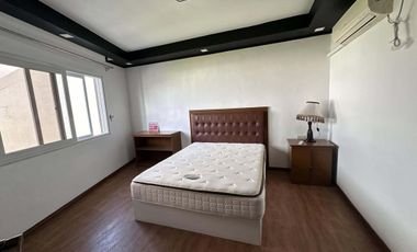 VILLA TYPE HOUSE FOR SALE NEAR KOREAN TOWN