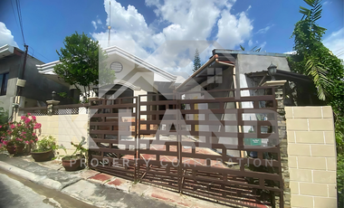 Corner Lot House & Lot, 3BR with  Commercial Space Communal
