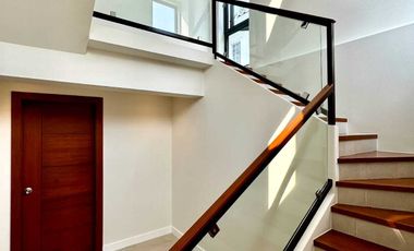 Beautiful 5BR House and Lot for Sale in Verdana Homes Daang Hari Cavite