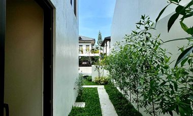 Beautiful 5BR House and Lot for Sale in Verdana Homes Daang Hari Cavite