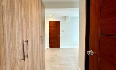 Beautiful 5BR House and Lot for Sale in Verdana Homes Daang Hari Cavite