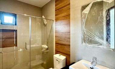 Beautiful 5BR House and Lot for Sale in Verdana Homes Daang Hari Cavite