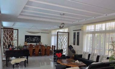 Extravagant 3 Bedroom House and Lot for Sale in Dasmarinas Village, Makati City