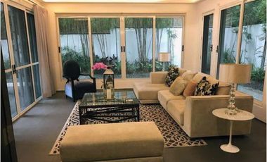 Huge 5 Bedroom House for Sale in Forbes Park, Makati City