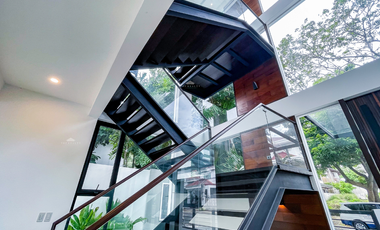 For Sale 5BR House and Lot at Hillsborough near Ayala Alabang, Muntinlupa City