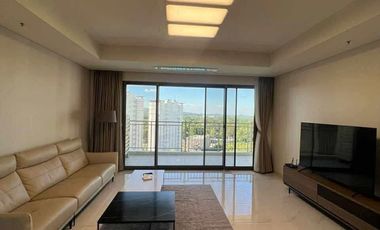 10th Floor Fully Furnished 4-Bedroom Condo For Rent Mountain View at Posco Clark Hills Bldg 103