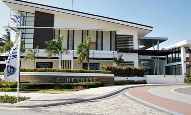 Preselling Residential Lot in Alabang West Village by Megaworld Corporation