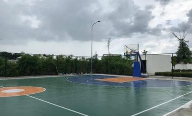 Preselling Residential Lot in Alabang West Village by Megaworld Corporation