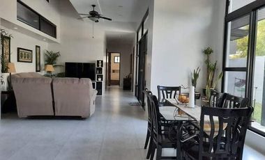 Spacious Bungalow House For Sale in Angeles City, Pampanga Located
