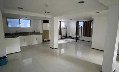 PN55562 House w/ Pool for Rent In Paranaque!