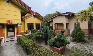 Rolling Hills Two- Storey H&L 6BR w/ pool, clean title in Bamban, Tarlac City