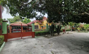 Rolling Hills Two- Storey H&L 6BR w/ pool, clean title in Bamban, Tarlac City