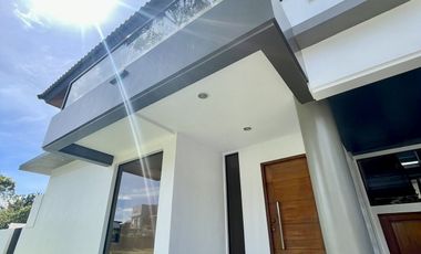 Modern House and Lot For Sale in Ayala Southvale Sonera, Las Piñas City