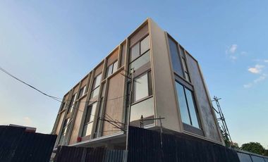 Modern Townhouses for Sale in Taguig City